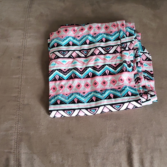 Skirts - Picture 2 of 3